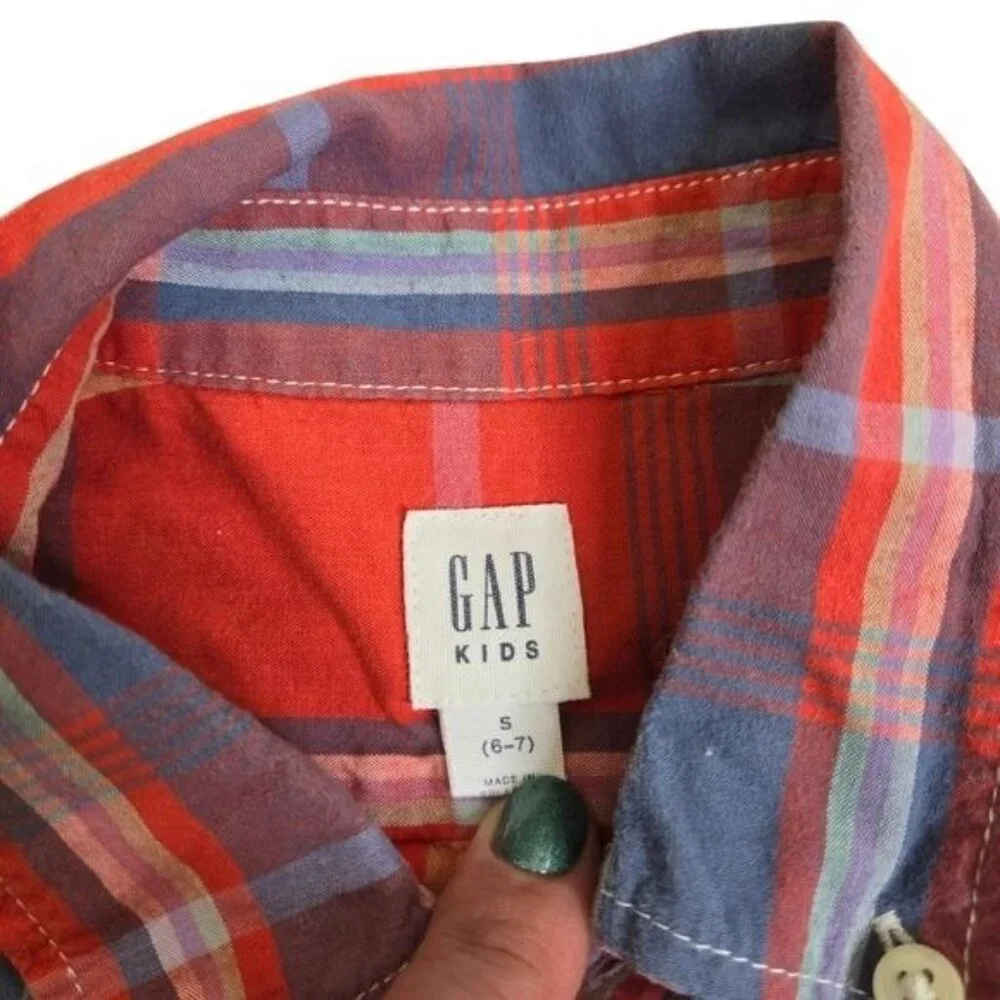 Gap kids orange and blue plaid short sleeve button down shirt small (6-7)